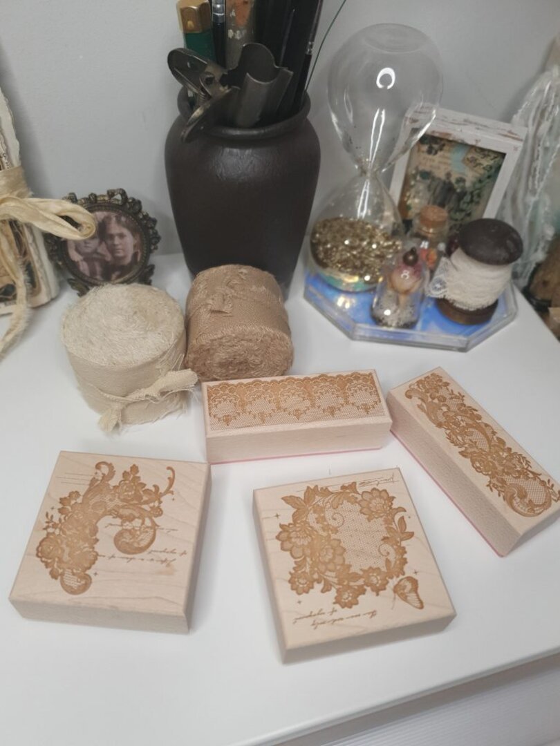Sellos Lace